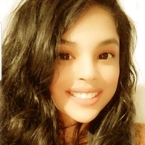 Meet your Posher, Stephanie